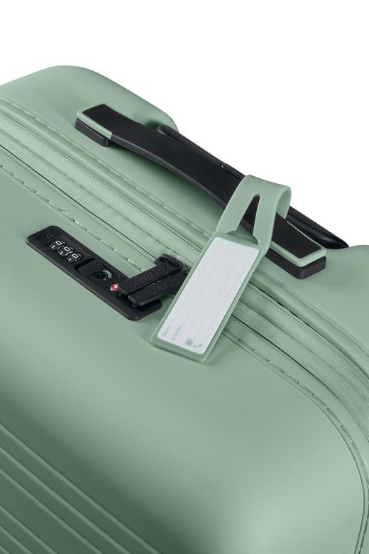 American Tourister Novastream medium suitcase 67 cm.
