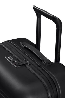 American Tourister Novastream medium suitcase 67 cm.