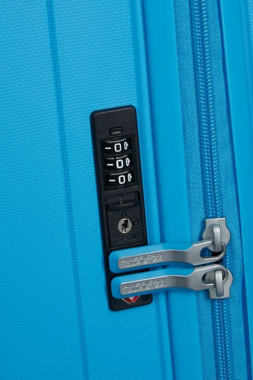 American Tourister Rejoy cabin suitcase 68 cm. 4 wheels