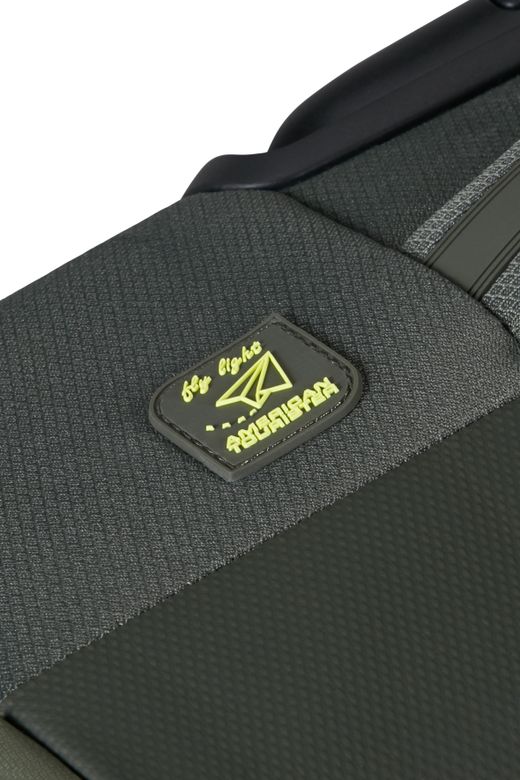 Maleta M 4 ruedas American Tourister WANDERLITE 68 cm.