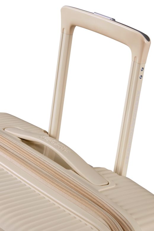 Maleta mitjana American Tourister SoundBox 67 cm.