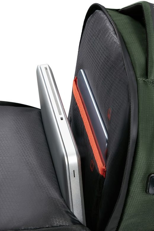 Motxilla per a portàtil de 15.6" Samsonite Biz2go amb compartiment per a roba